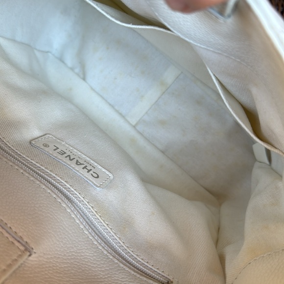 CHANEL WHITE CAVIAR PETITE SHOPPING BAG - Picture 6 of 9